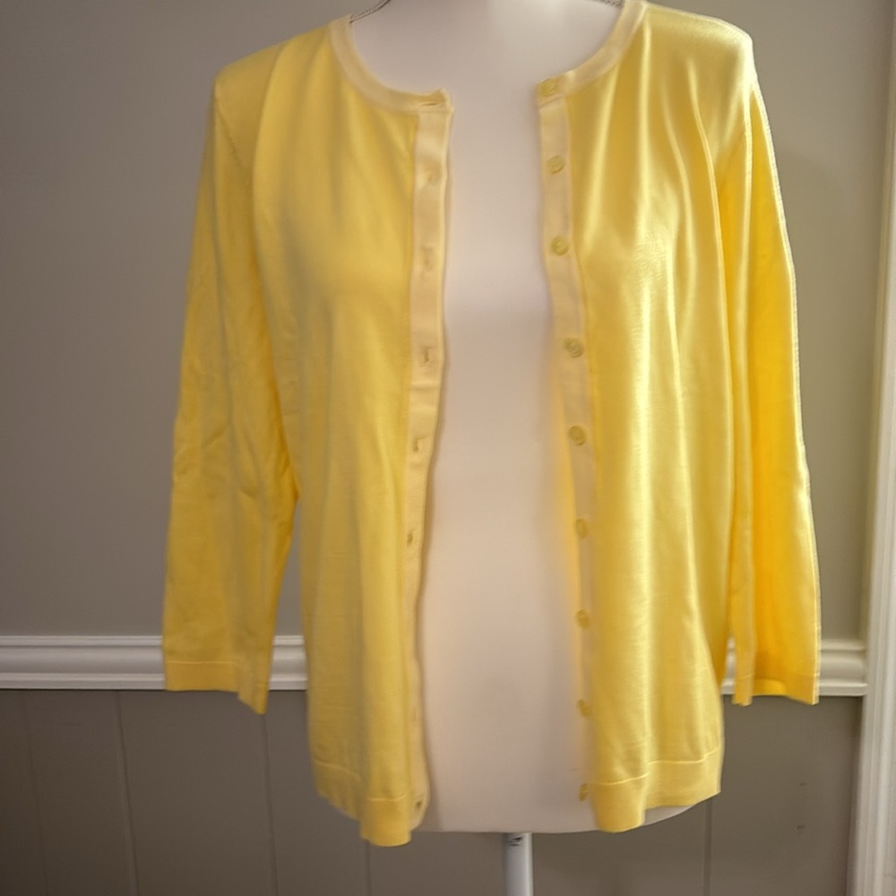 Talbots lightweight cardigan. Size M. NWT